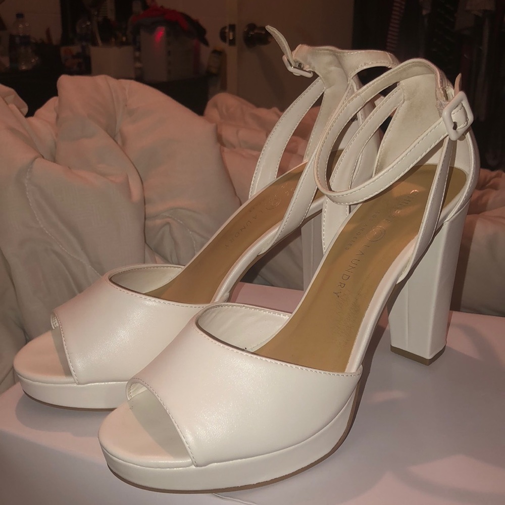White chunky heels - Picture 4 of 4